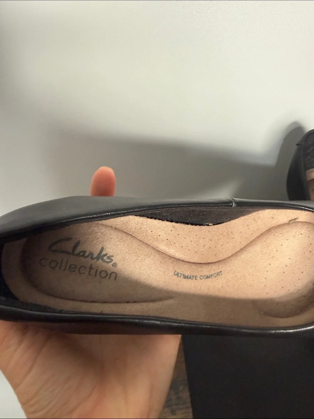 Clarks Kyndall Iris Pump in Black Leather Size 7.5